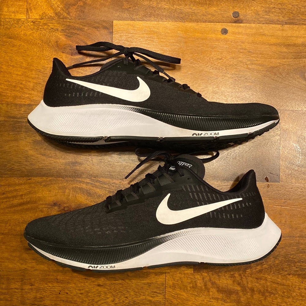 Nike Air Zoom Pegasus 37. Black/white. Men’s size 10.5